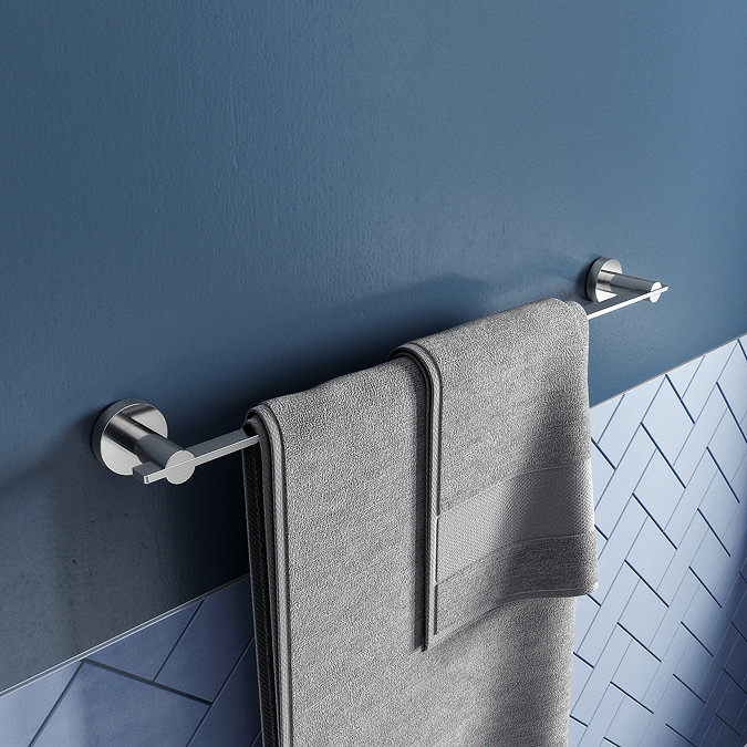Croydex Metra Flexi-Fix Chrome Towel Rail