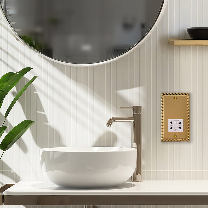 Ellis & Co Shaver Socket Georgian Brass - White