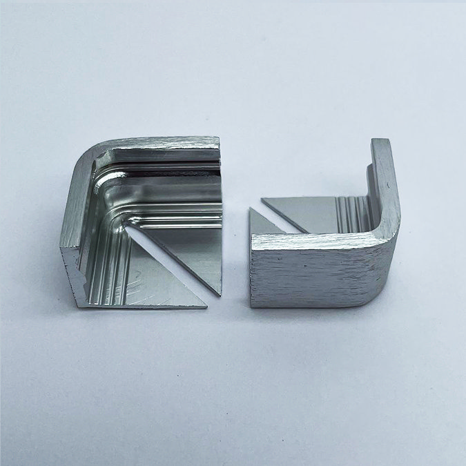 Genesis 10mm Bright Silver Aluminium External Corners (2 Pack)