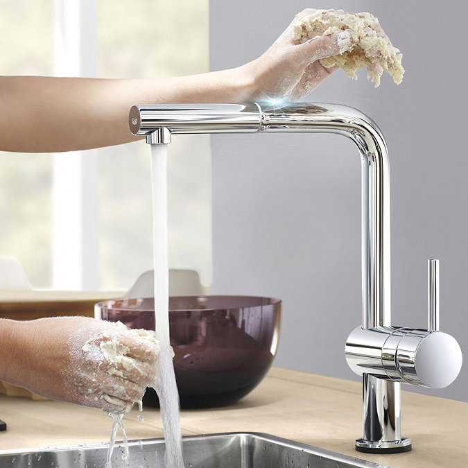 Grohe Minta Touch Electronic Kitchen Sink Mixer with Pull Out Spray - Chrome - 31360000 Feature Large Image