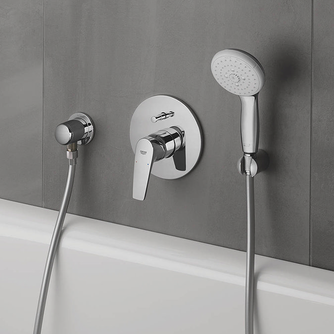 Grohe New Tempesta 100 Shower Handset with 3 Spray Patterns - 28261002  Feature Large Image