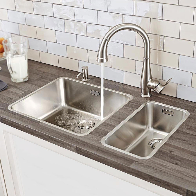 Grohe Parkfield Kitchen Sink Mixer with Pull Out Spray - SuperSteel - 30215DC0 In Bathroom Large Image