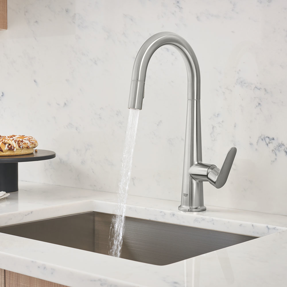 Grohe Veletto Single Lever Kitchen Sink Mixer With Pull Out Spray ...