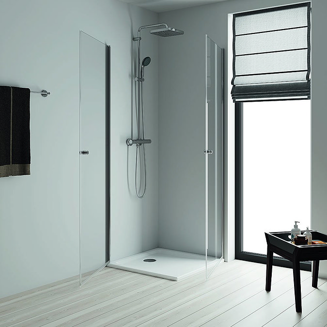 Grohe Vitalio Start 250 Cube Thermostatic Shower System + FREE BASIN TAP
