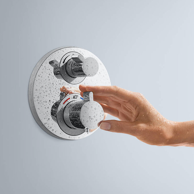 hansgrohe Round Complete Shower Set with Wall Mounted Shower Handset - 88100991  Profile Large Image
