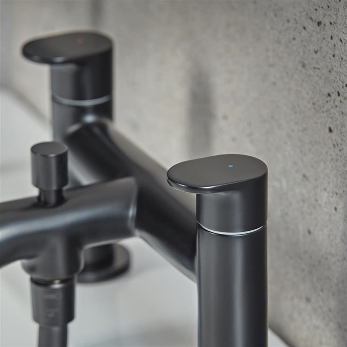 hansgrohe Vernis Blend Bath Shower Mixer with Kit - Matt Black - 71461670 In Bathroom Large Image