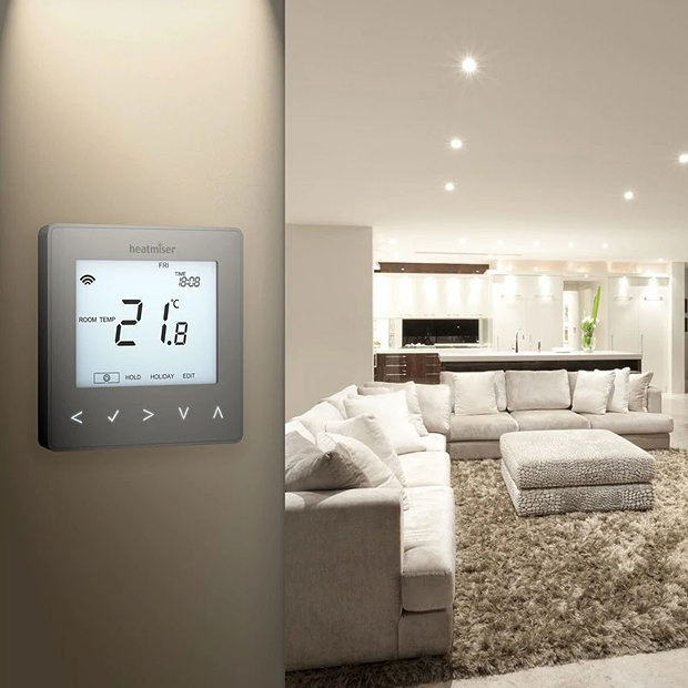 Heatmiser neoStat-e V2 - Electric Floor Heating Thermostat - Platinum Silver  Feature Large Image