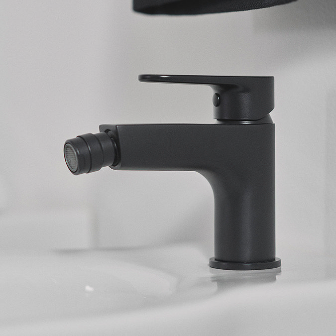 Ideal Standard Cerafine O Silk Black Bidet Mixer with Pop-up Waste Feature Large Image