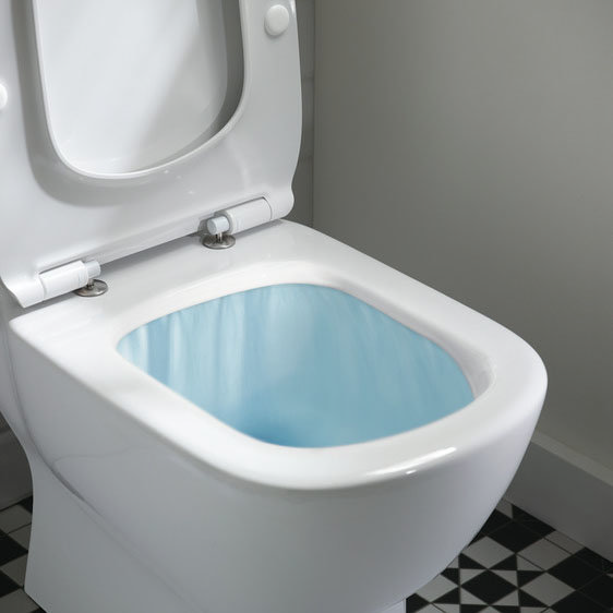 Ideal Standard Tesi AquaBlade Close Coupled WC + Slim Toilet Seat