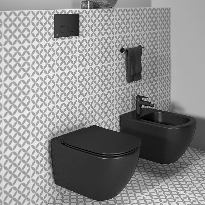 Ideal Standard Tesi Silk Black AquaBlade Wall Hung WC + Soft Close Seat  Standard Large Image