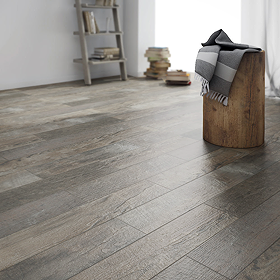 Keswick Rustic Oak Luxury Click Vinyl 1220 x 181 Waterproof Plank Flooring (Pack of 10)