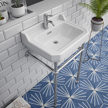 Keswick Traditional 560mm Basin & Chrome Wash Stand 2 Tap Hole