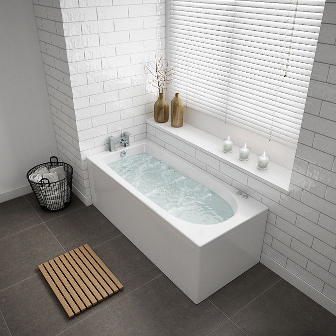 Laguna Whirlpool Spa 8 Jet Round Single Ended Bath Standard Large Image