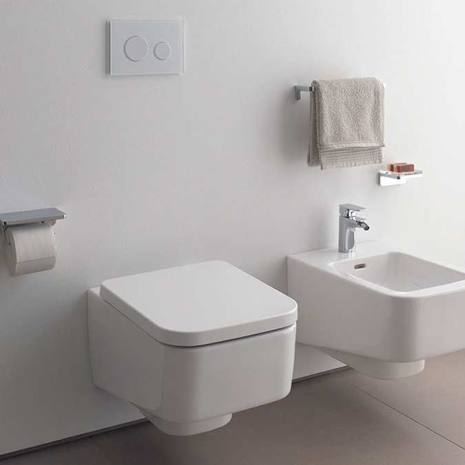 Laufen Pro S Wall Hung Pan + Soft Close Seat  Profile Large Image