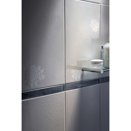 Laura Ashley - 10 Isadore Floral White Wall Gloss Tiles - 248x398mm - LA50808 Feature Large Image