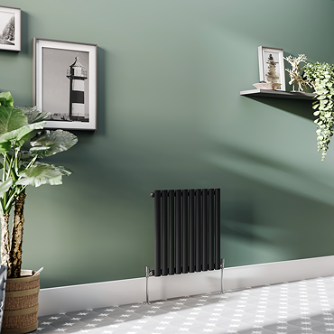 Metro Horizontal Radiator - Matt Black - Single Panel (600mm High) 590mm Wide