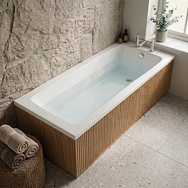 1800 x 700mm Bath with Oak Panels