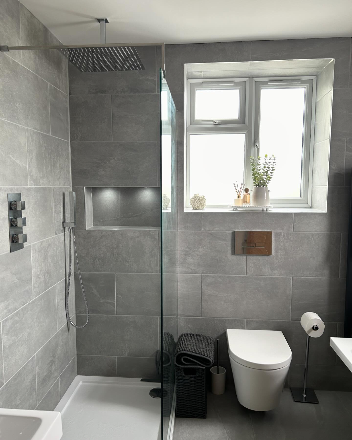Milan Shower Package (incl. 400x400mm Square Rainfall Shower Head