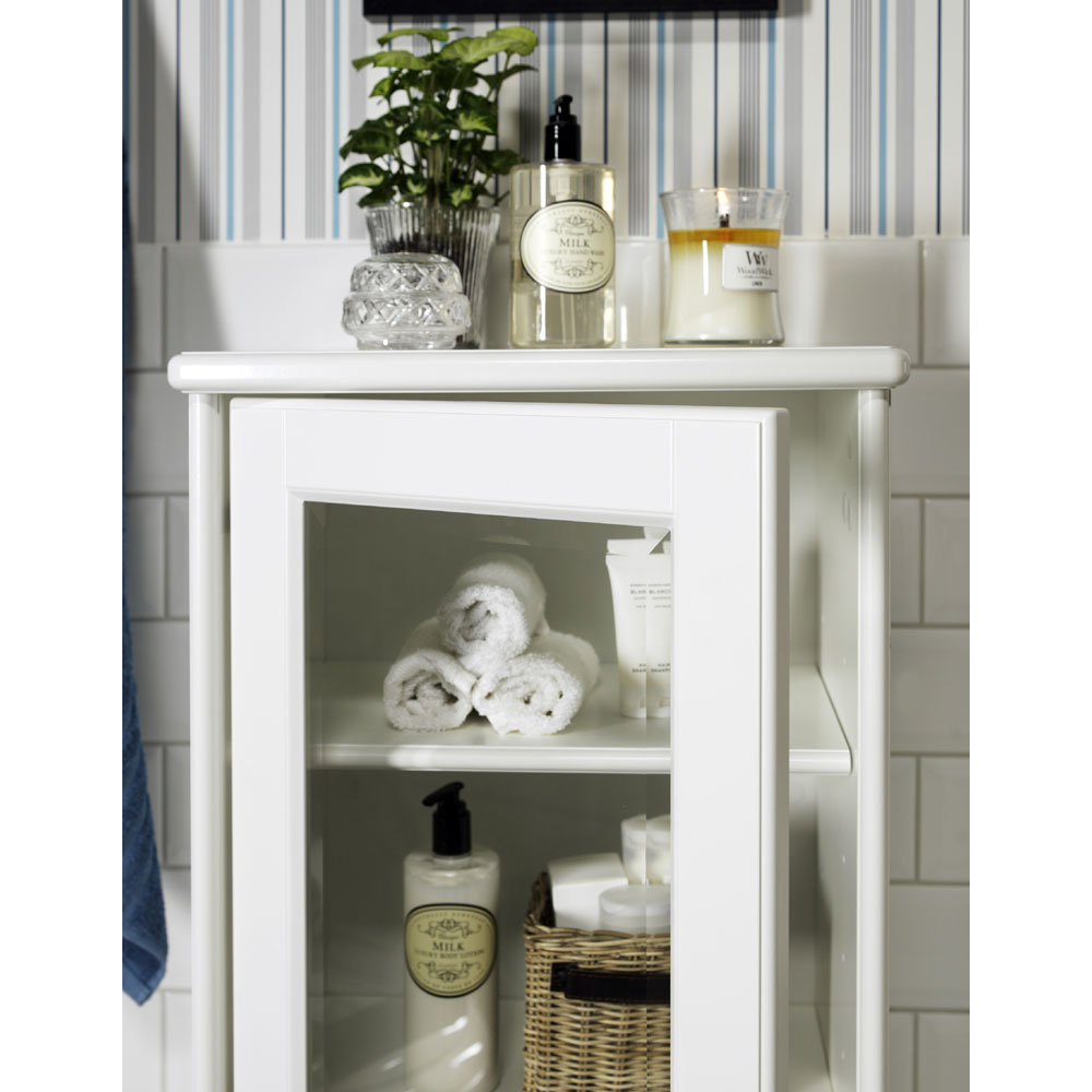 Small deals glass hutch