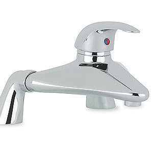 Modern Liscia Single Lever Deck Mounted Bath Filler Large Image