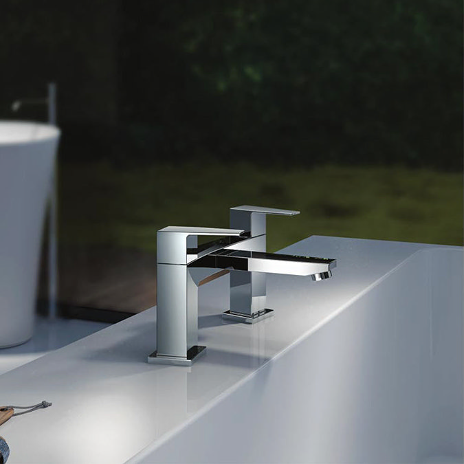 Monza Curved Modern Bath Tap Standard Large Image