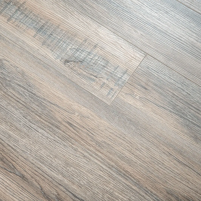 Orion Distressed Oak SPC Luxury Click Vinyl 1220 x 182 Waterproof Plank Flooring (Pack of 10)