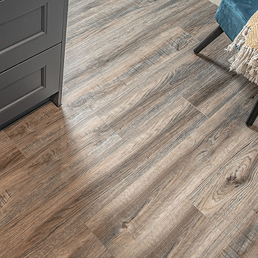 Orion Distressed Oak SPC Luxury Click Vinyl 1220 x 182 Waterproof Plank Flooring (Pack of 10)