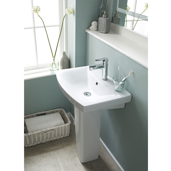 Premier - Hamilton 4 Piece Bathroom Suite - Toilet & 1TH Basin w Pedestal - 3 x Basin Size Options P