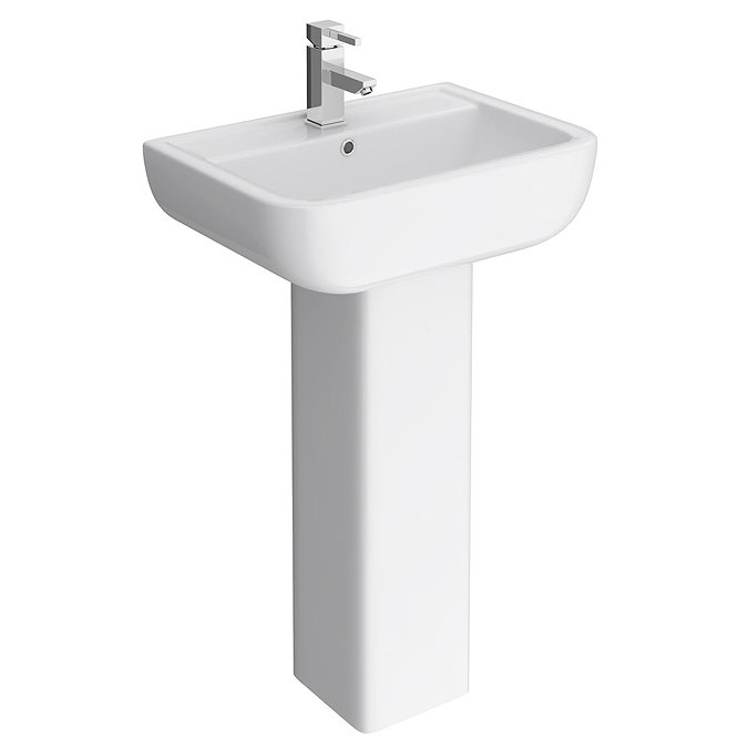 Pro 600 Modern Shower Bath Suite Newest Large Image