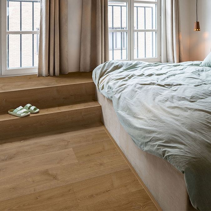 Quick-Step Bloom Plank LVT Click Vinyl - Elegant Oak Fumed