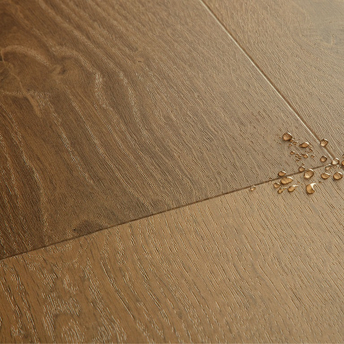 Quick-Step Bloom Plank LVT Click Vinyl - Elegant Oak Fumed