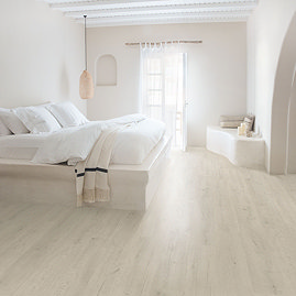 Quick-Step Capture Plank Laminate - Soft Patina Oak