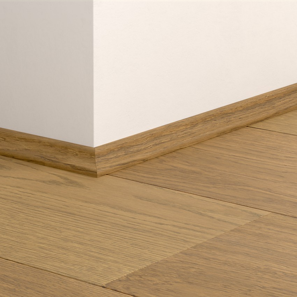 Quick-Step Cascada Hardwood Scotia - Light Chestnut Oak Extra Matt - 2 ...