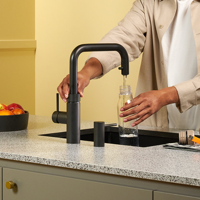 Quooker Flex Square Pull Out Hose Black Tap with PRO3 Boiling Water Tank