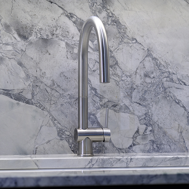 Riobel Azure Single Lever Kitchen Mixer with Pull Down Spray ...
