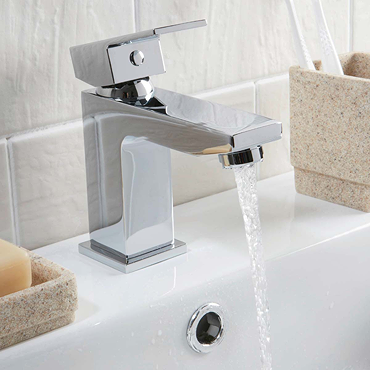 Scudo Lanza Single Lever Basin Mixer + Waste