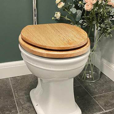 Silverdale Light Oak Soft Close Toilet Seat for High/Low Level Toilets