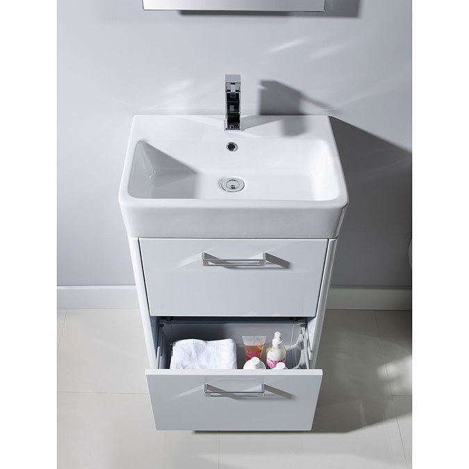 Tavistock Q60 575mm Freestanding Unit & Basin - Gloss White Profile Large Image