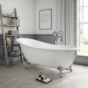 Thames Cast Iron Bath with Chrome Feet (1700 x 780mm Slipper Flat Rim)  In Bathroom Large Image
