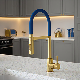 The Tap Factory Vibrance Tube Kitchen Tap with Spray Function - Brushed Brass & Salamanca Blue Large