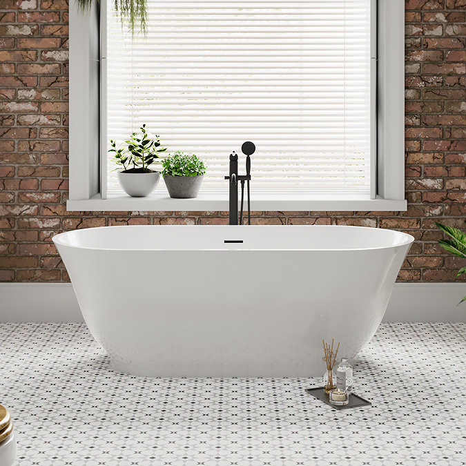 Tissington 1700 x 800 Traditional Curved Freestanding Bath - Double Ended with Waste