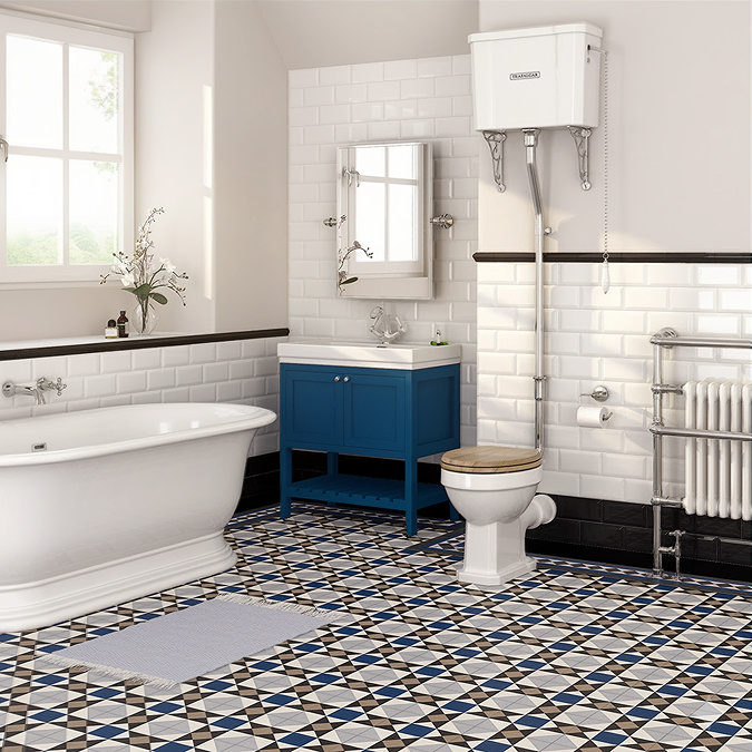 Trafalgar High Level Toilet with Soft Close Seat – Traditional Ceramic WC