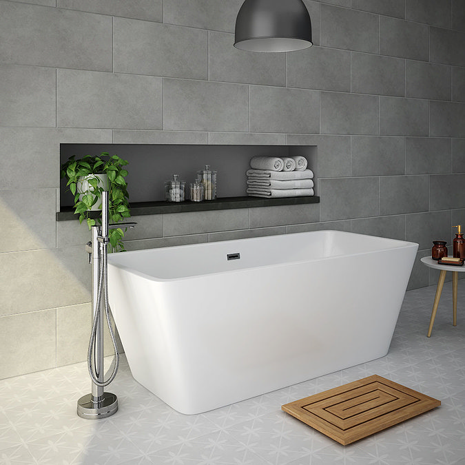 Valencia 1615 Square Modern Freestanding Bath Large Image