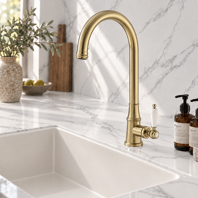 Venice Traditional Kitchen Mixer Tap with Swivel Pull Out Spout - Brushed Brass
