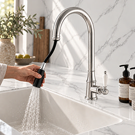 Venice Traditional Kitchen Mixer Tap with Swivel Pull Out Spout - Chrome