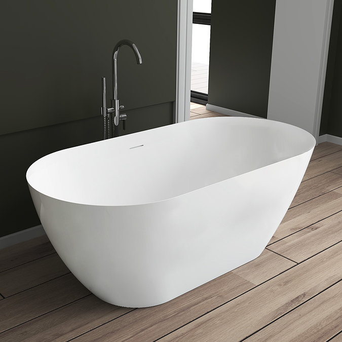 Verona Thin Edge Freestanding Modern Bath (1500 x 740mm) with Waste