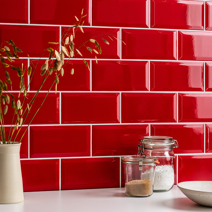 Victoria Metro Wall Tiles - Gloss Red - 20 x 10cm