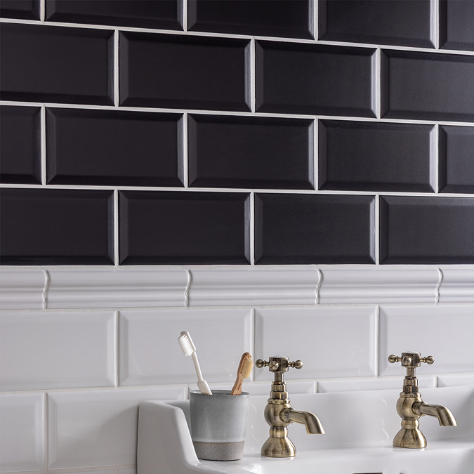 Victoria Metro Wall Tiles - Matt Black - 20 x 10cm