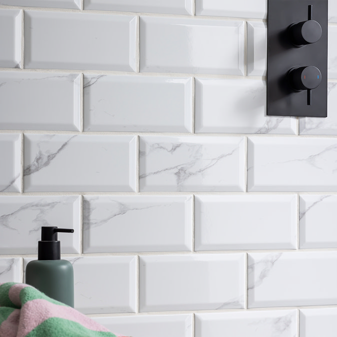 Victoria Metro Wall Tiles - White Marble Effect - 20 x 10cm