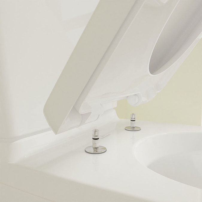Villeroy and Boch O.novo Rimless BTW Close Coupled Toilet (Bottom Entry Water Inlet) + Soft Close Se
